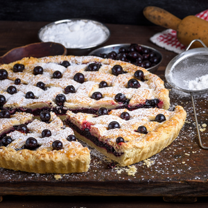 Délicieuse tarte dessert préparé avec des baies de casseillier bien fraîches