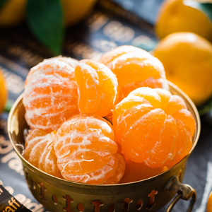 Chair douce et sans pépins des clémentines, idéale pour une collation saine ou pour des salades de fruits.
