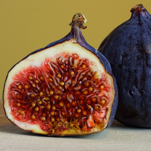 Chair douce et parfumée des figues Rouge de Bordeaux, parfaite pour des confitures maison et des plats sucrés-salés.
