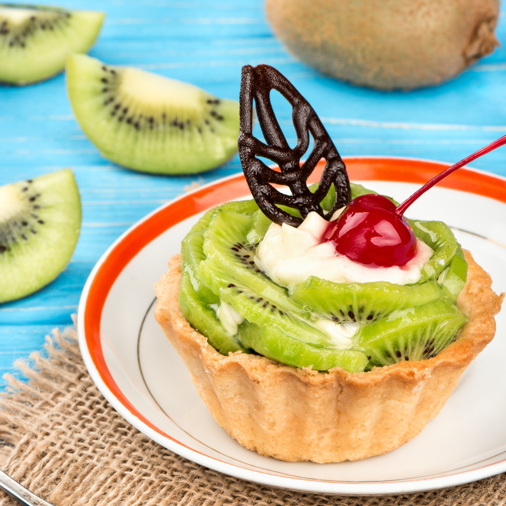 Savoureux dessert préparé avec des kiwis Jenny bien frais