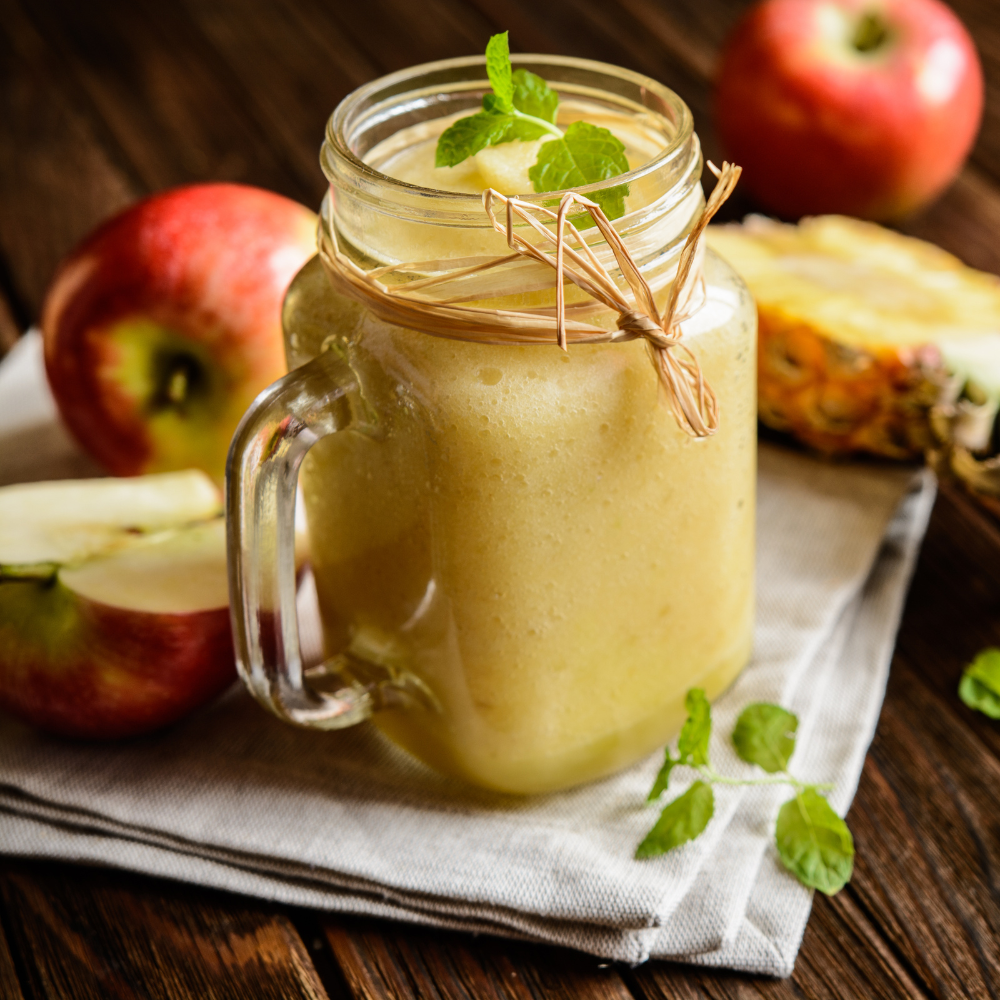 Savoureux desserts préparés avec des pommes Fuji bien mûres, apportant une touche de douceur et de croquant.